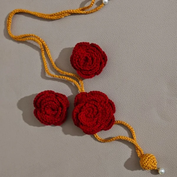 Rose crochet nacklace set including finger ring